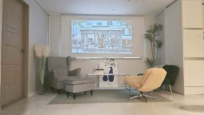 Apartamento 61 서면, 전포사잇길 감성스테이 # 빔프로젝터 영화관 # Busan